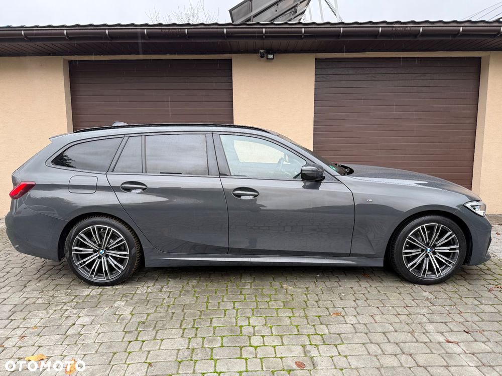 BMW Seria 3 320d M Sport - 15