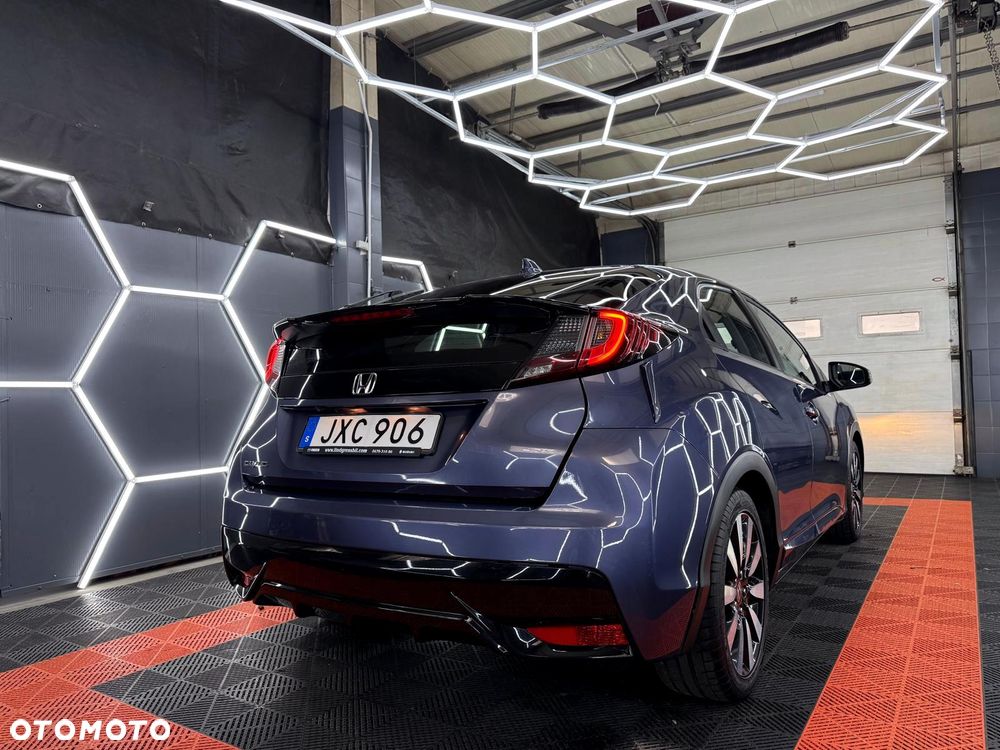 Honda Civic 1.8 i-VTEC Sport Black Edition - 6