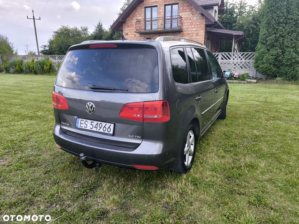Volkswagen Touran 2.0 TDI DPF Highline - 9