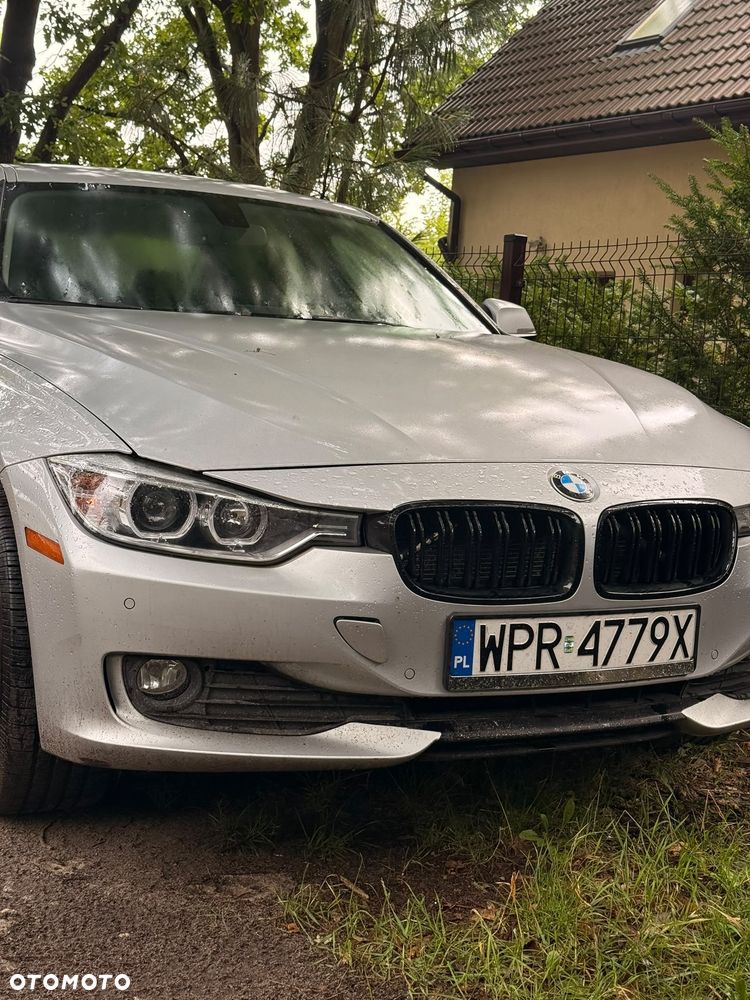 BMW Seria 3 320i - 1