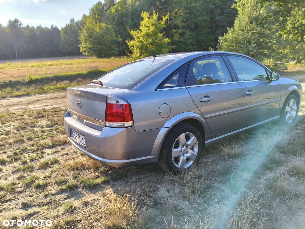 Opel Vectra 1.8 Essentia - 3