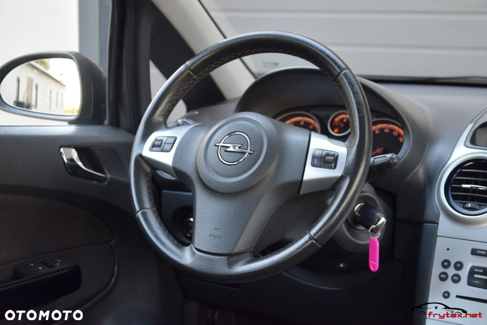 Opel Corsa - 25