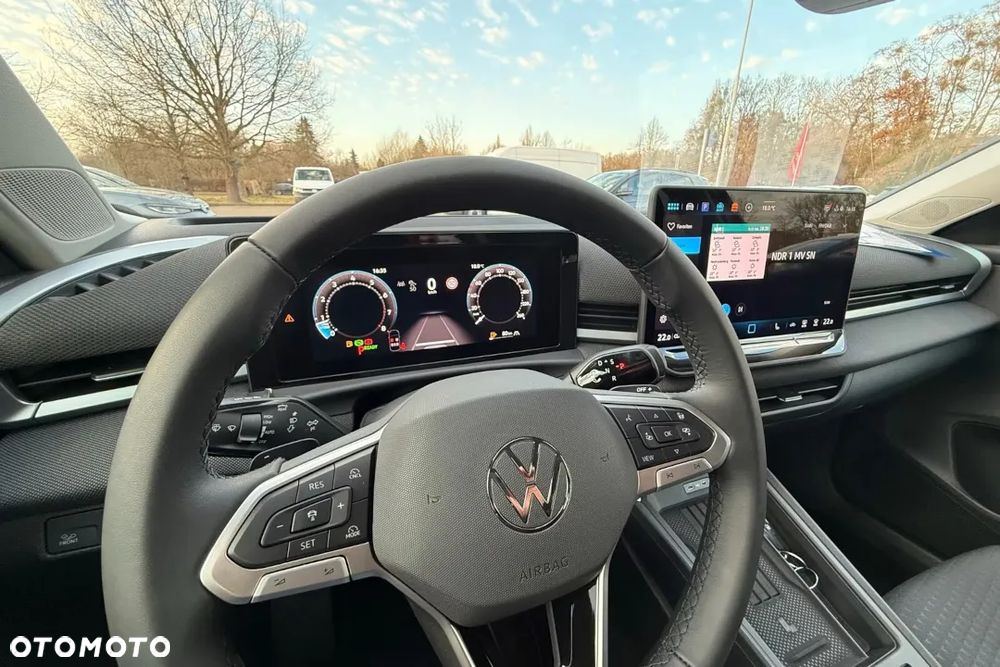 Volkswagen T-Roc 1.5 eTSI Trend DSG - 10