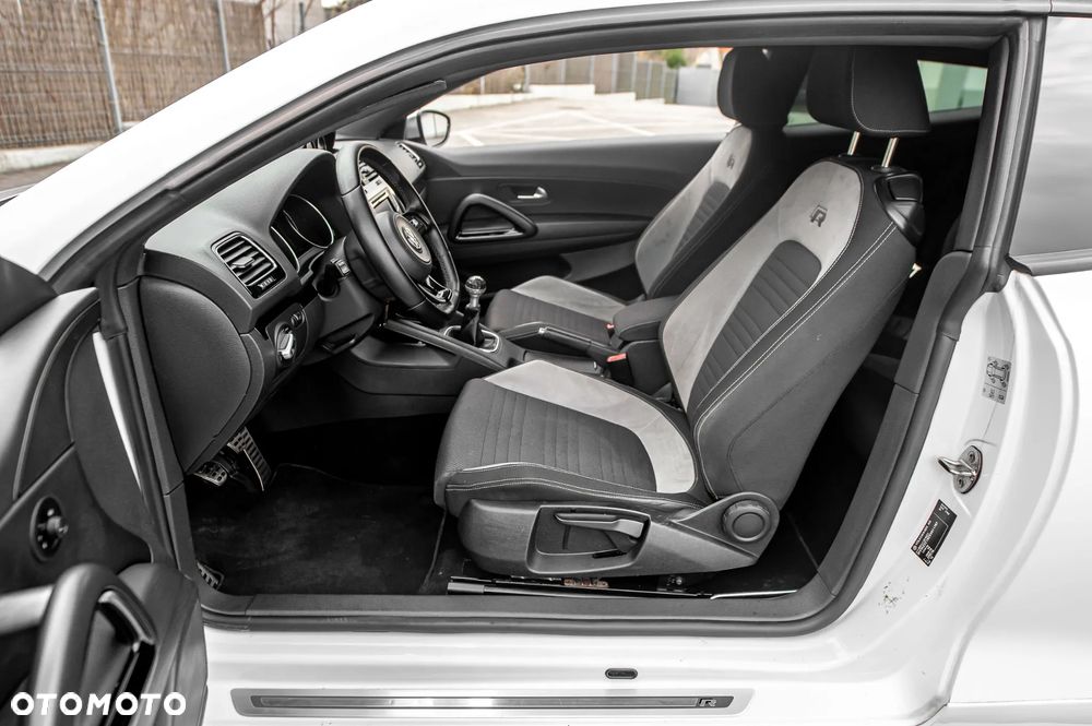 Volkswagen Scirocco R - 19