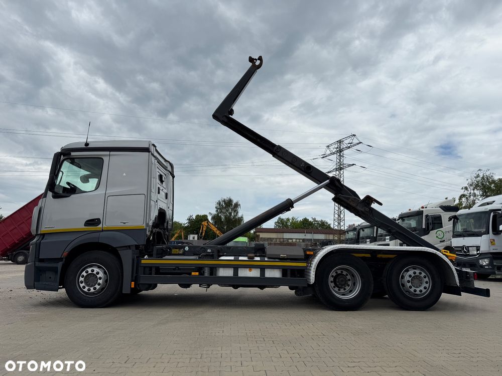 Mercedes-Benz Actros 2551 - 7
