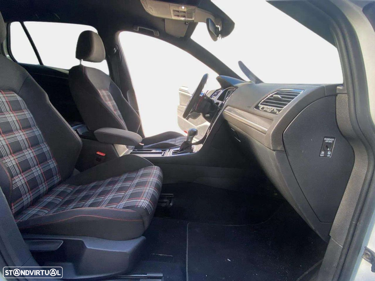 VW Golf 2.0 TSI GTI DSG Performance - 15