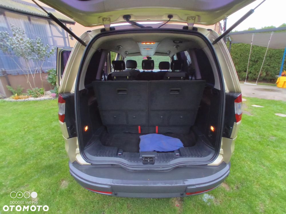 Ford Galaxy - 6