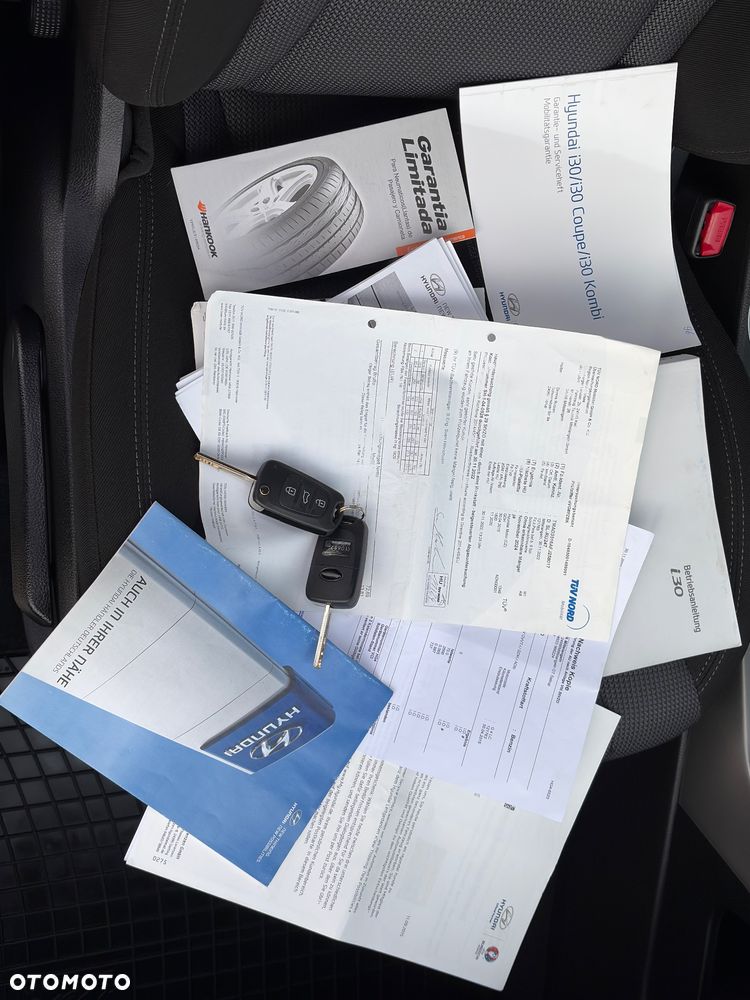 Hyundai i30 blue 1.4 Style - 39