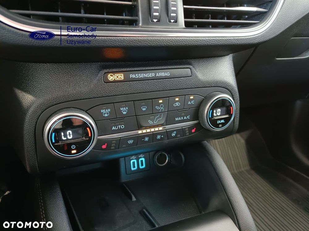 Ford Focus - 24