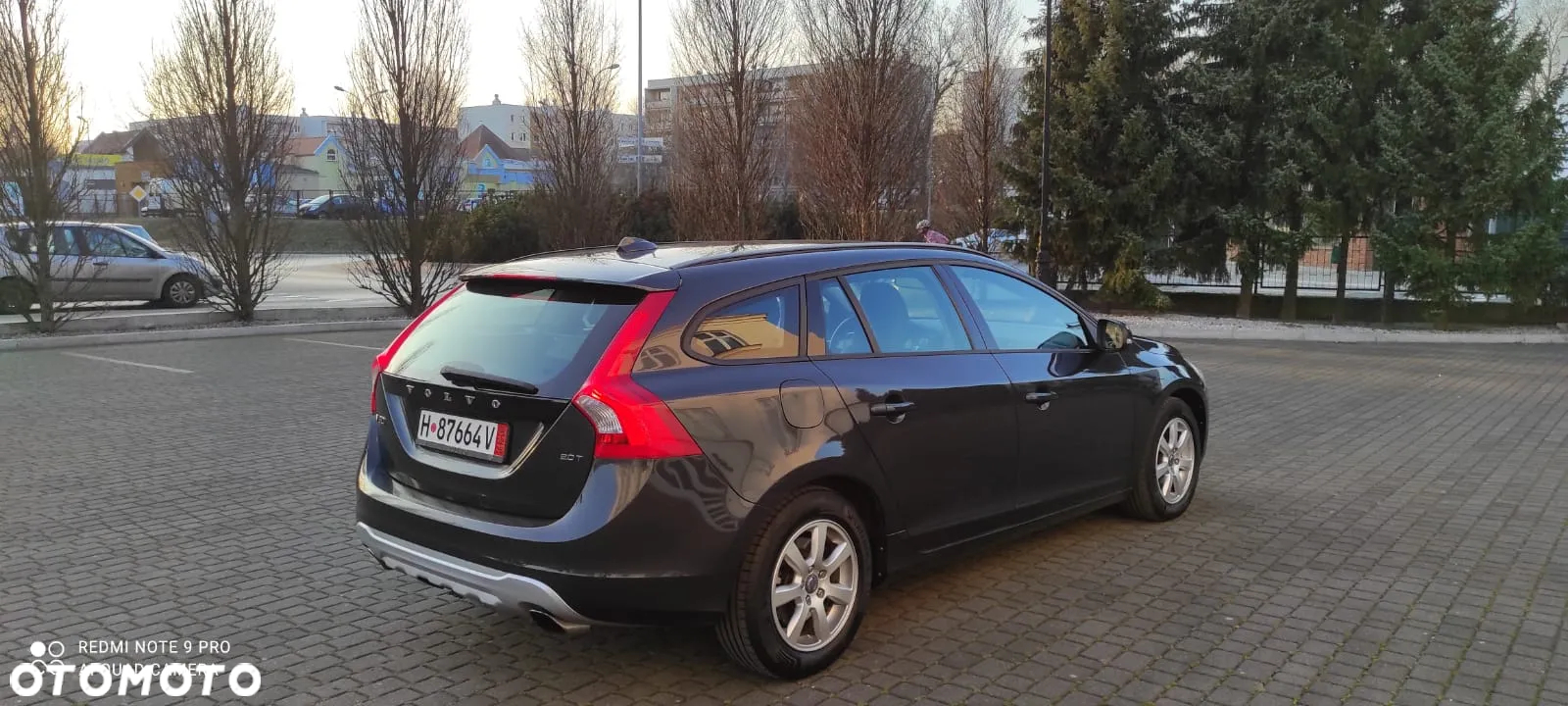 Volvo V60 2.0T Geartronic Powershift Kinetic - 21