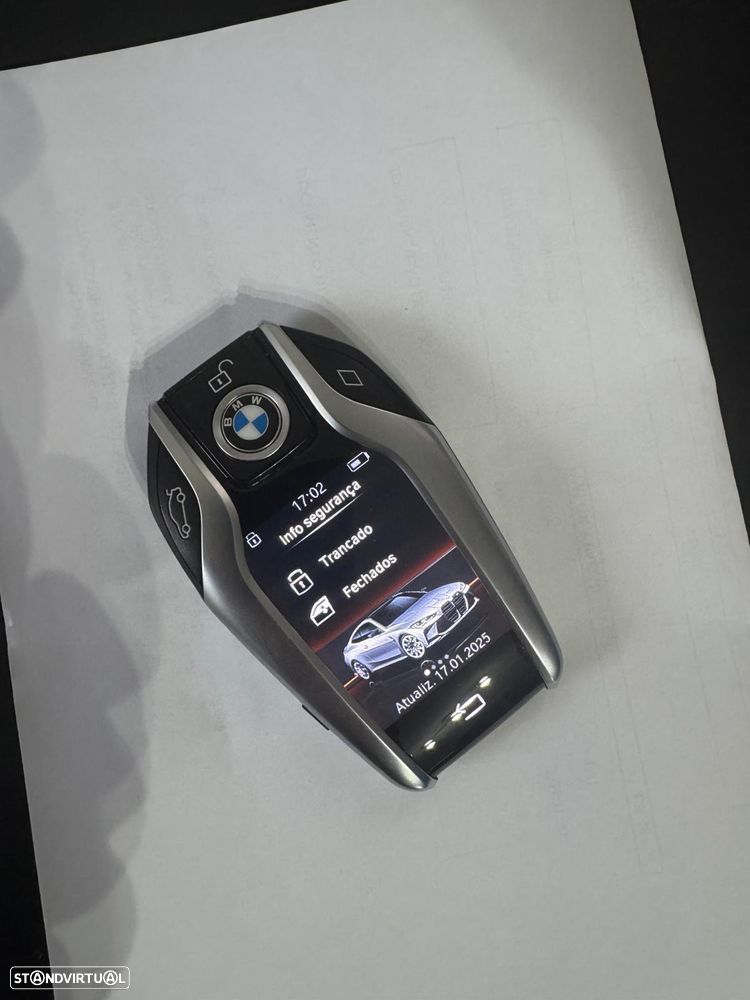 BMW M4 Competition xDrive - 12