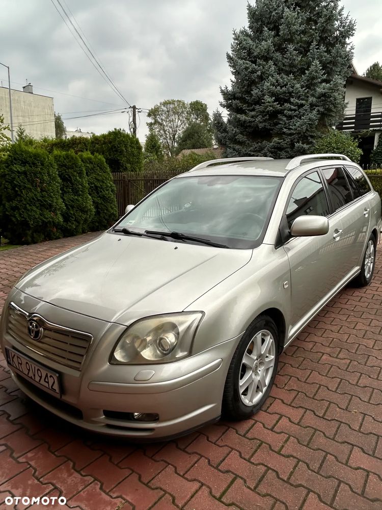 Toyota Avensis 1.8 VVT-i Luna - 2