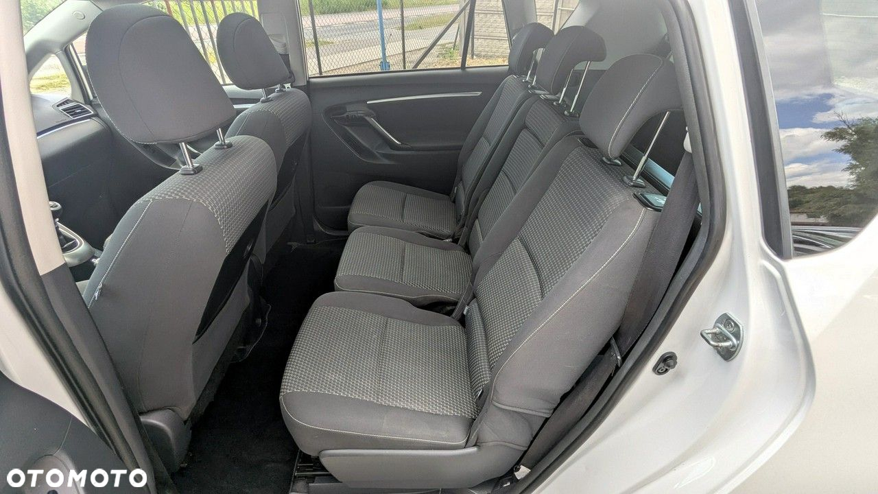 Toyota Verso - 22