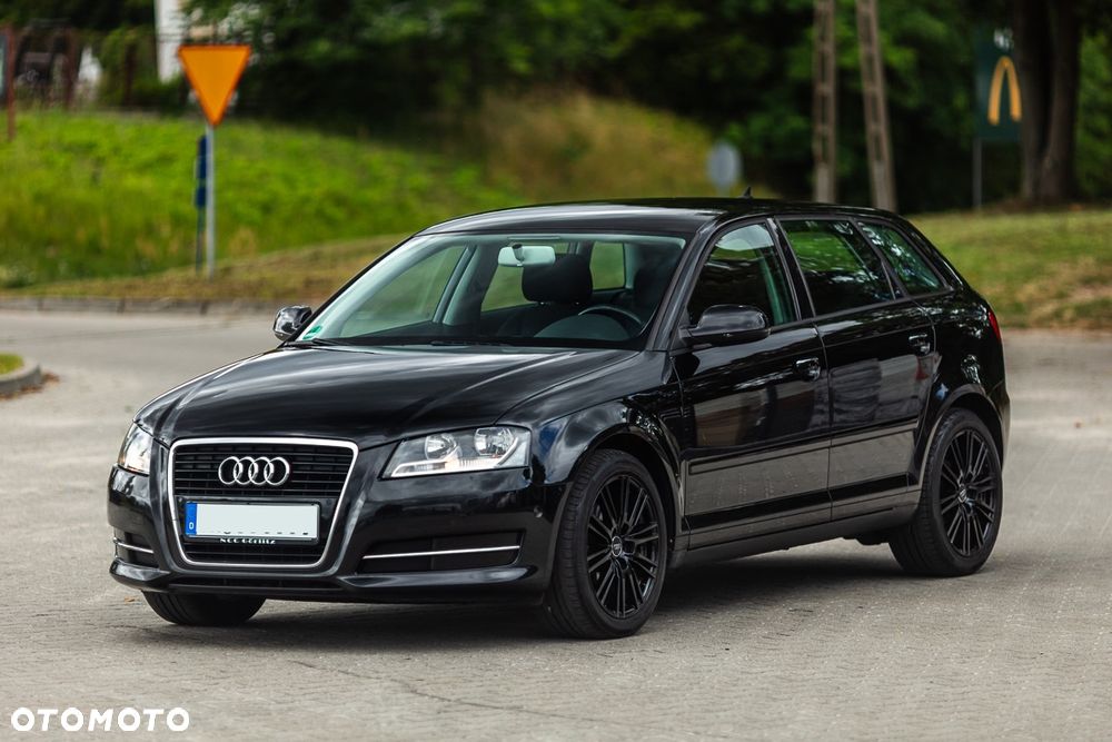 Audi A3 Sportback 2.0 TDI DPF Ambiente - 8