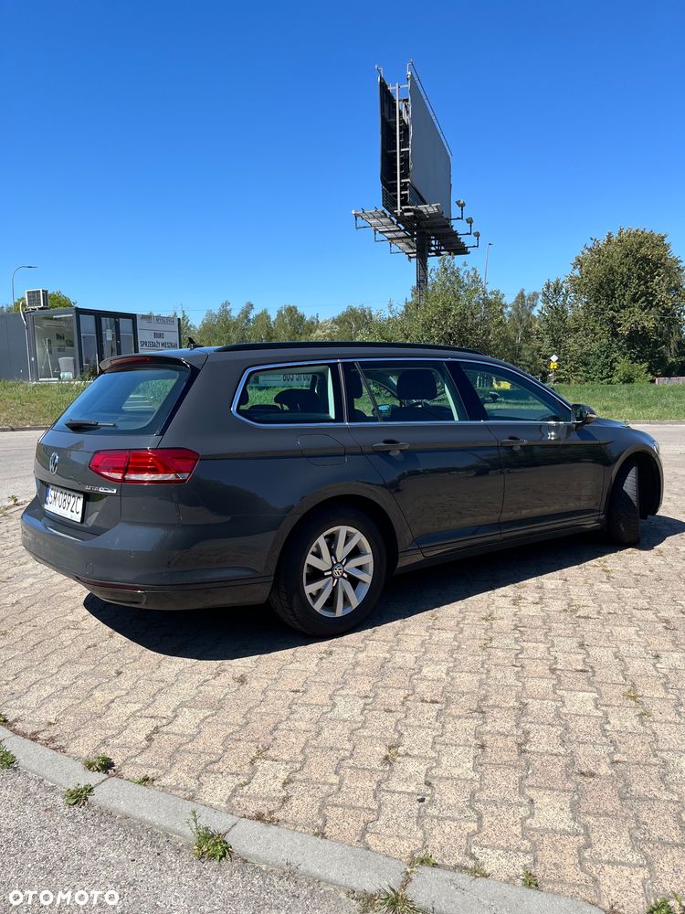 Volkswagen Passat 2.0 TDI (BlueMotion Technology) DSG Comfortline - 6