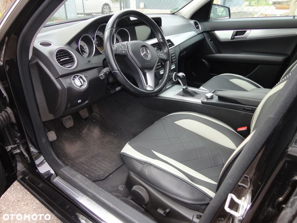 Mercedes-Benz Klasa C 180 BlueEFFICIENCY Avantgarde - 5