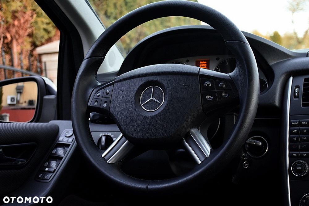 Mercedes-Benz Klasa B 180 BlueEFFICIENCY SPORT EDITION - 21