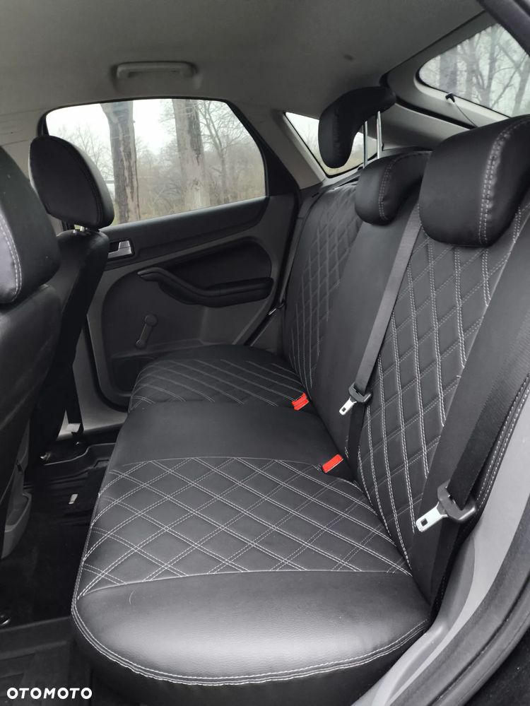 Ford Focus 1.6 Comfort - 19