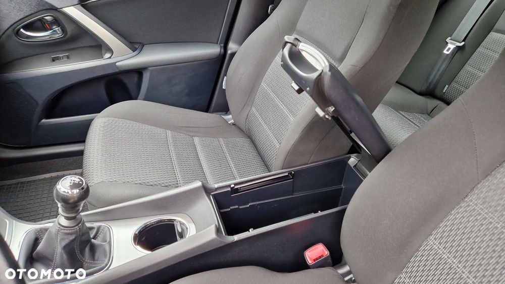 Toyota Avensis 2.0 D-4D Premium - 34