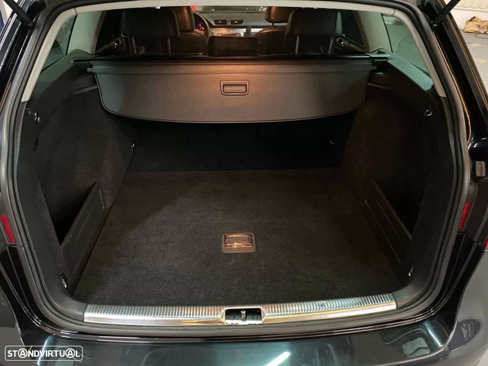 VW Passat Variant 2.0 TDi Highline - 19