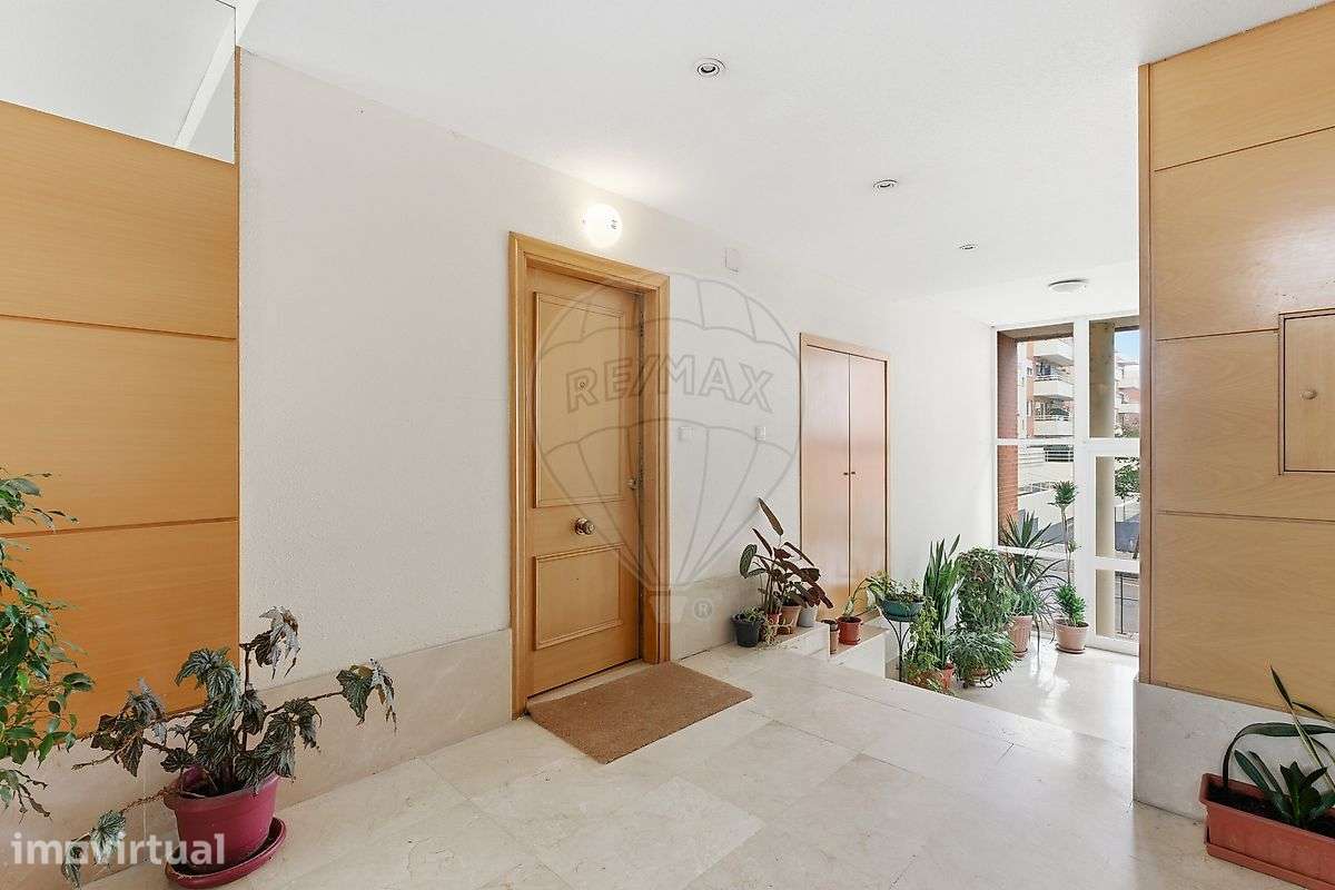 Apartamento T1 para venda - Grande imagem: 2/21