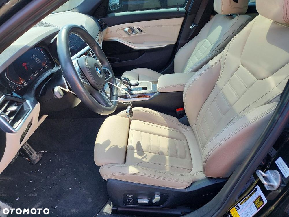 BMW Seria 3 330i xDrive M Sport - 7
