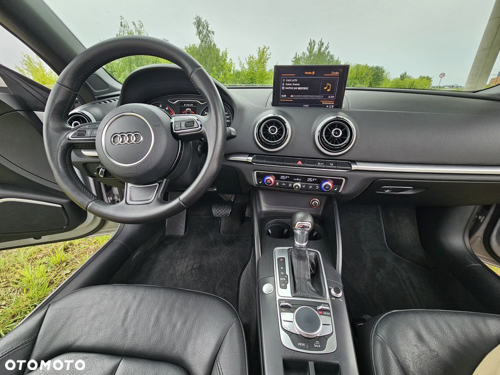 Audi A3 Cabrio 1.8 TFSI S tronic Ambiente - 17