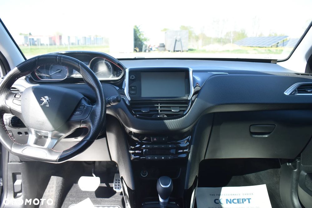Peugeot 2008 1.2 Pure Tech Crossway S&S EAT6 - 16
