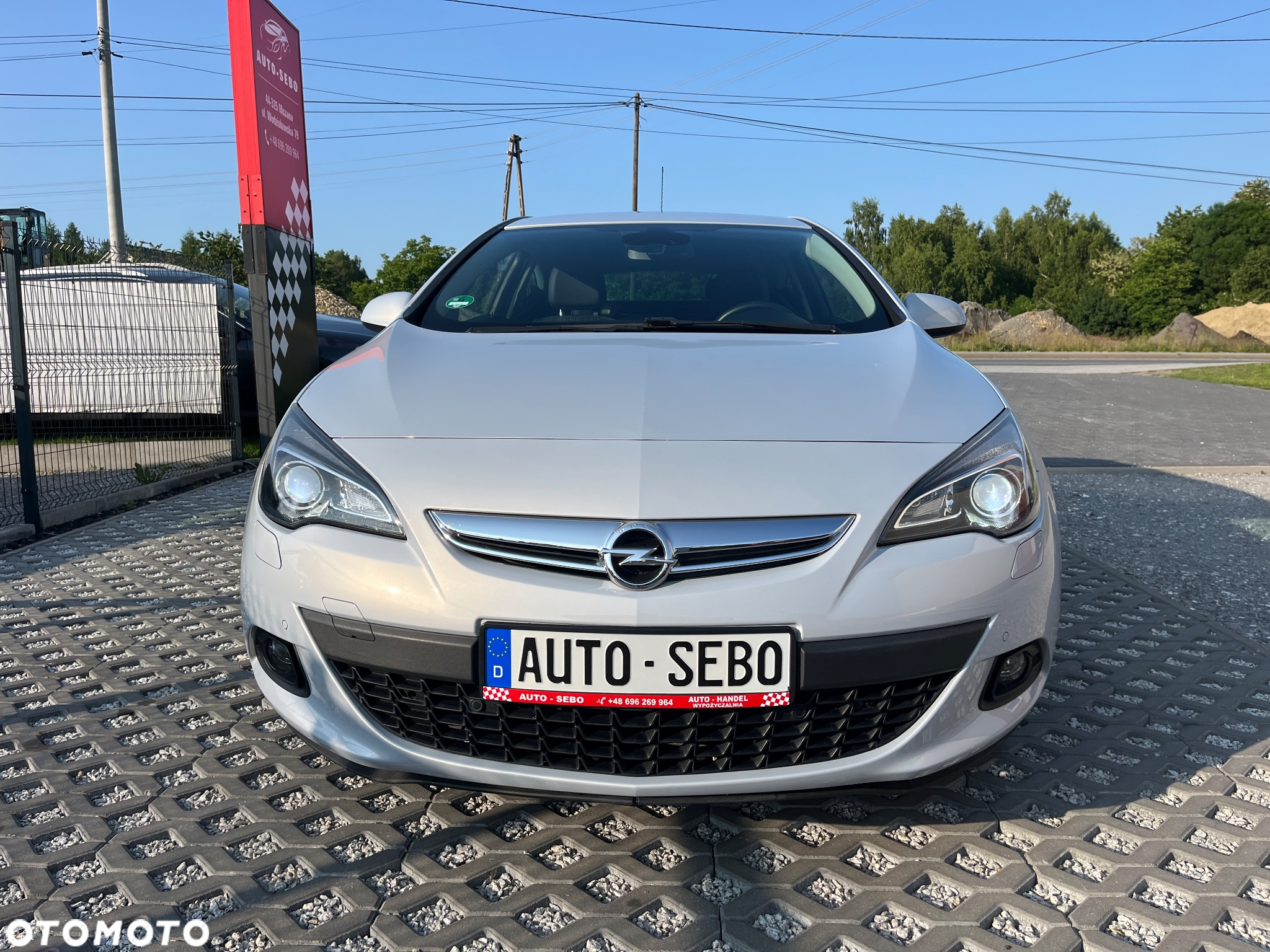 Opel Astra GTC 1.4 Turbo - 4
