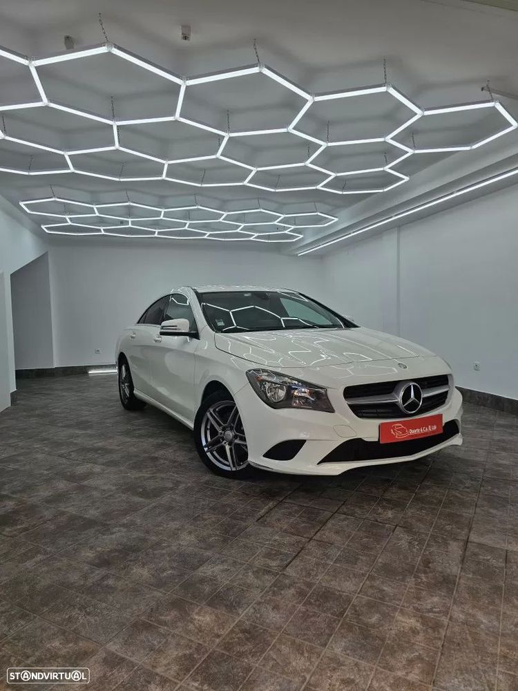 Mercedes-Benz CLA 180 d Urban - 28