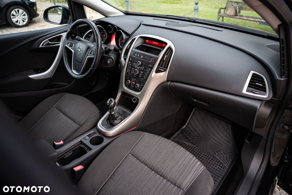 Opel Astra 1.4 T Enjoy - 23