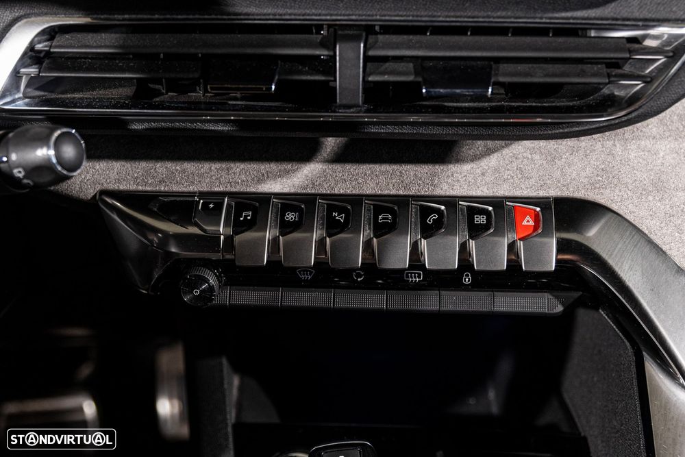 Peugeot 3008 1.6 Hybrid GT e-EAT8 - 18