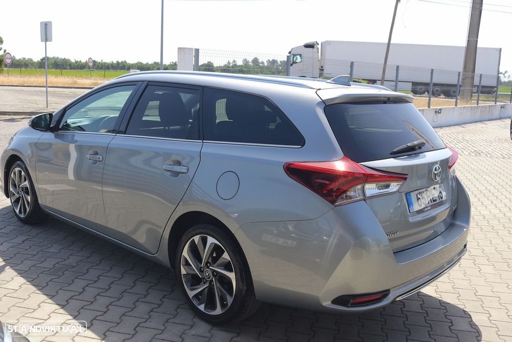 Toyota Auris Touring Sports 1.4 D-4D Comfort+Pack Sport - 14