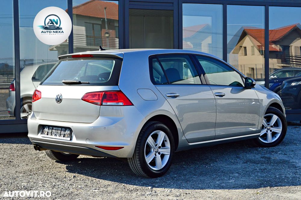 Volkswagen Golf - 4