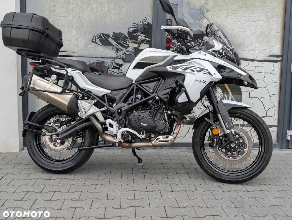 Benelli TRK 502X - 13