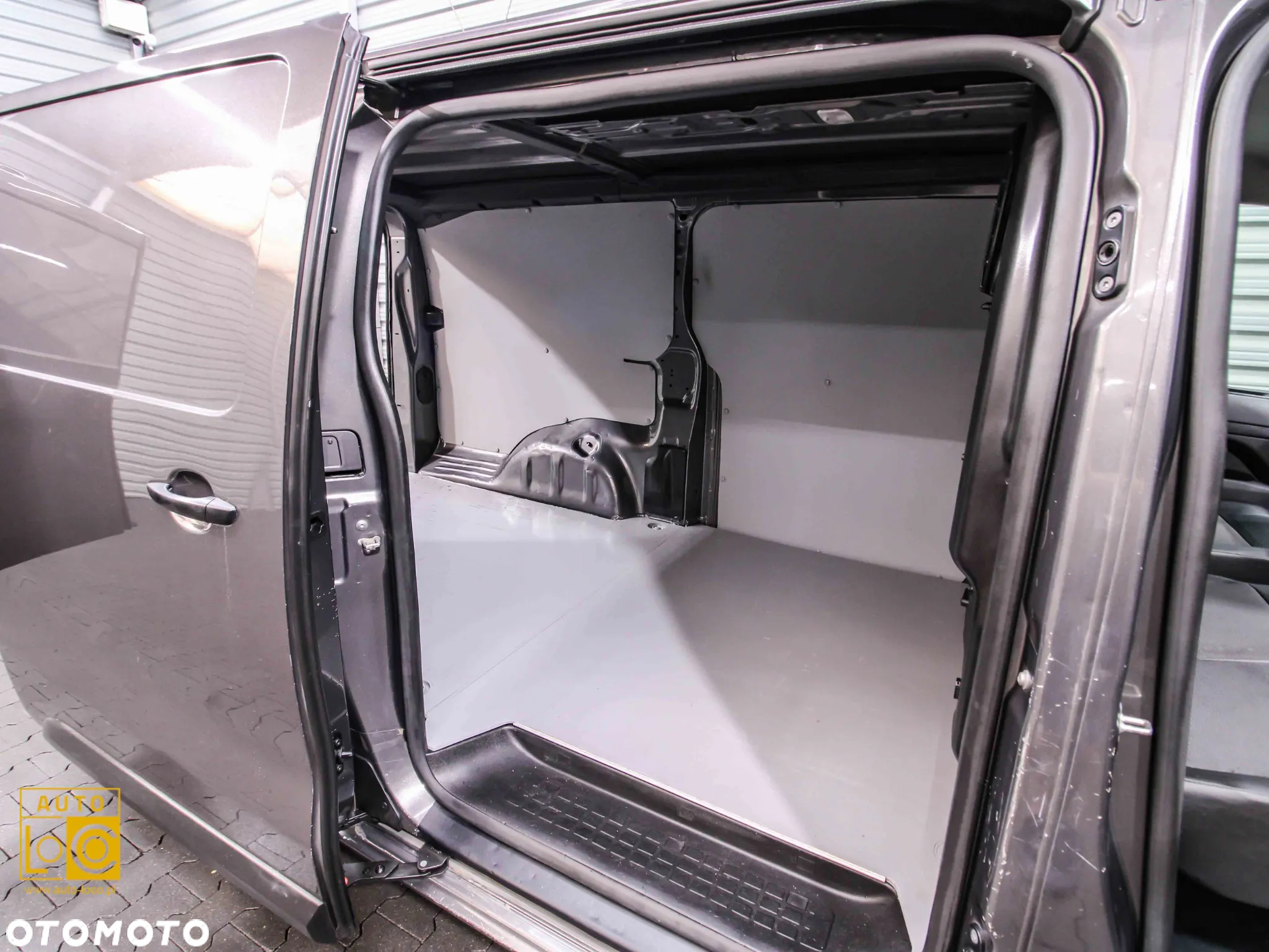 Toyota PROACE FURGON LONG L3 - 14