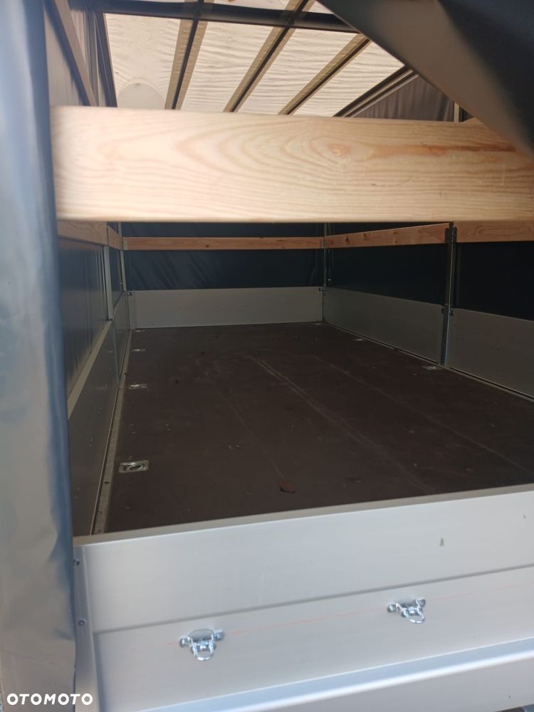 Niewiadów Lenka 5x2,1 z plandeką i stelażem - 3