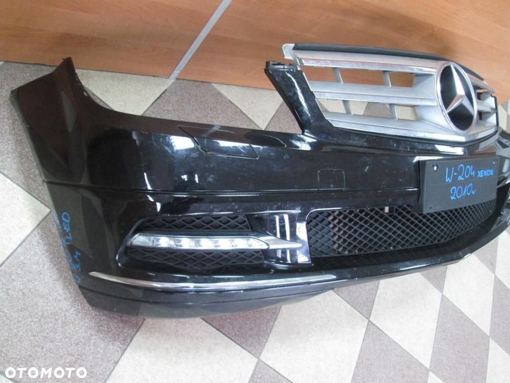 Zderzak Mercedes C klasa W 204 przedni xenon - 3
