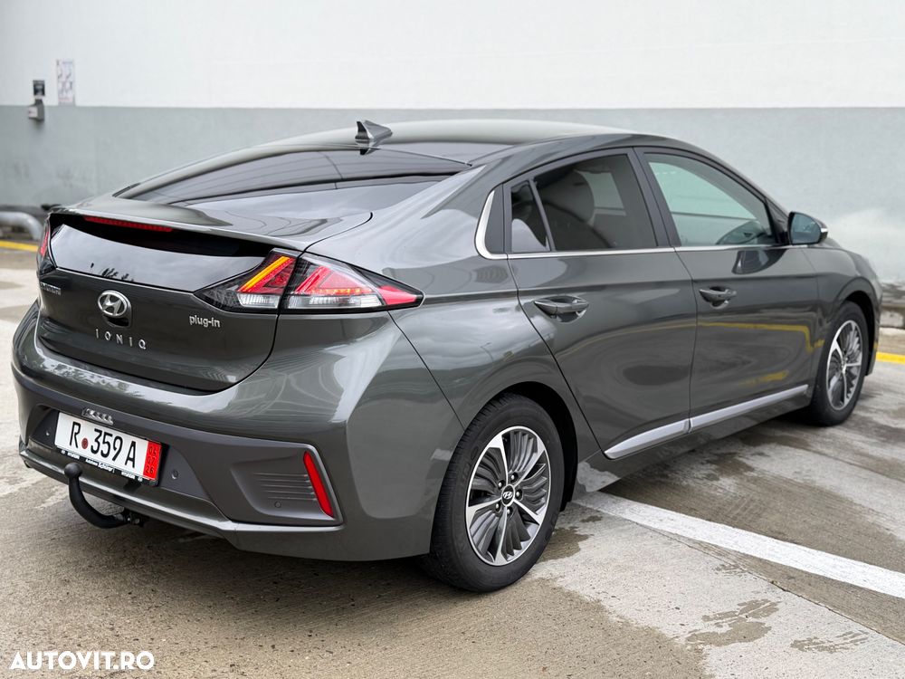 Hyundai IONIQ 1.6 141CP Exclusive - 4