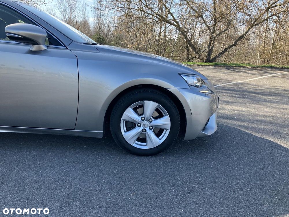 Lexus IS - 20