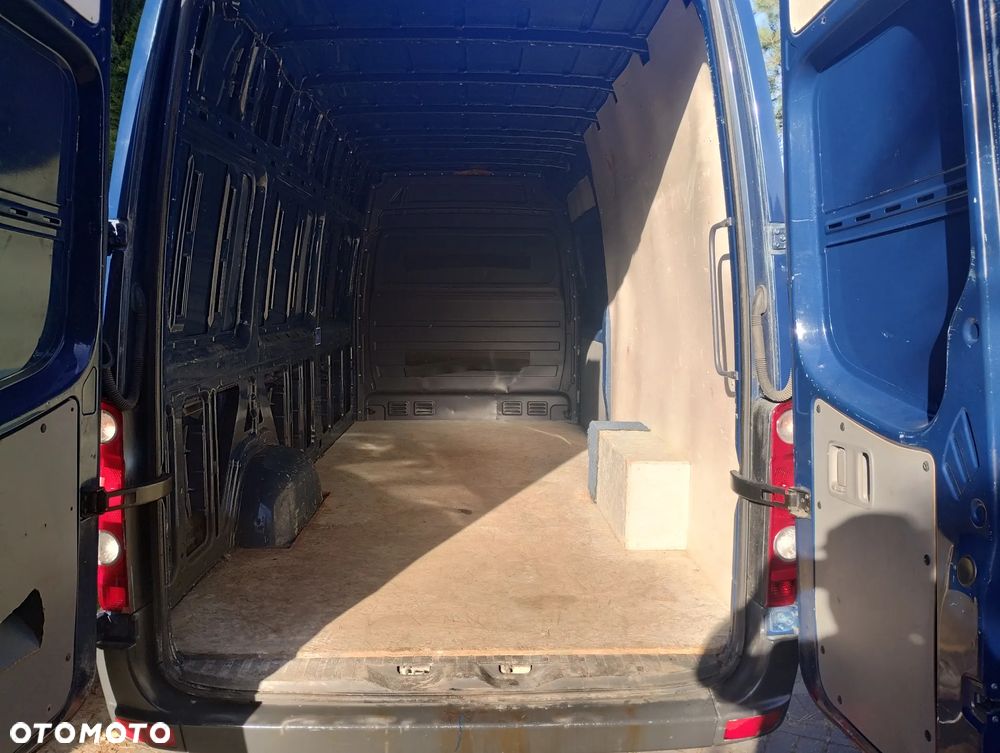 Volkswagen CRAFTER 2,5 TDI - 5