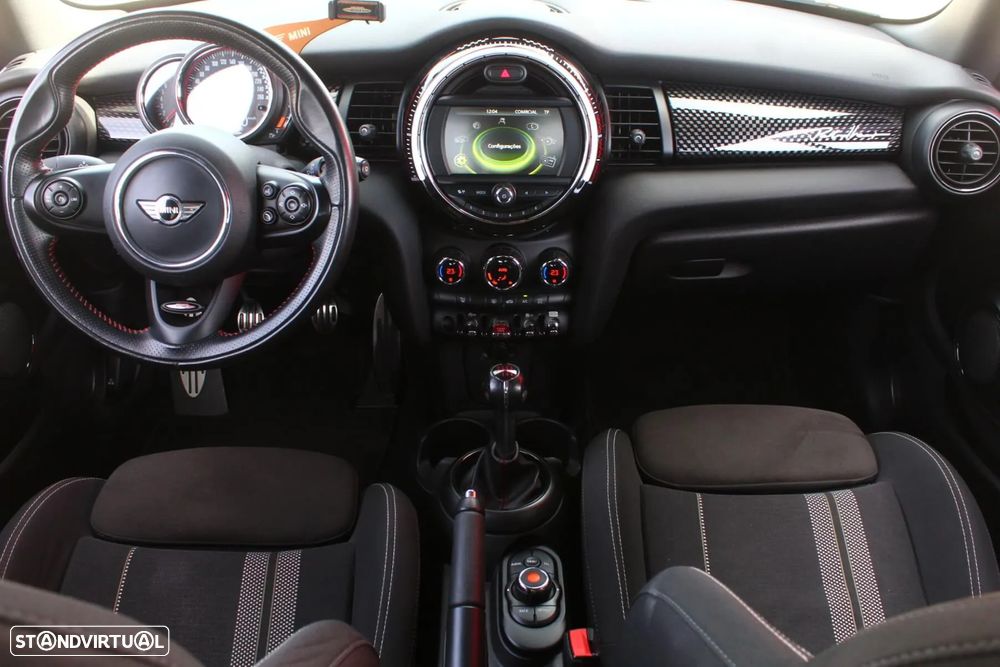 MINI 3 Portas John Cooper Works - 17