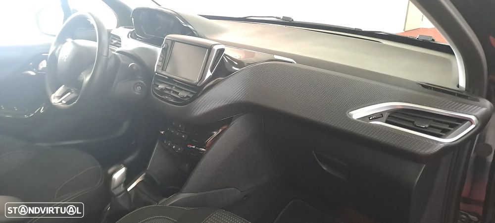 Peugeot 208 1.6 BlueHDi Allure - 43