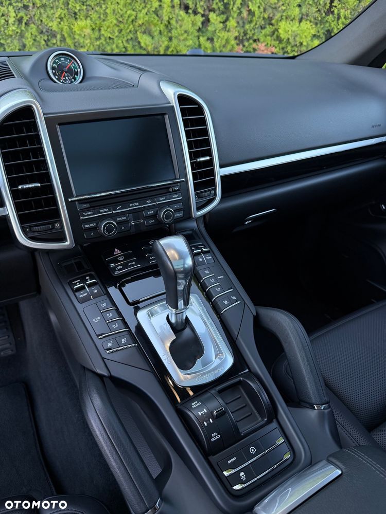 Porsche Cayenne - 13