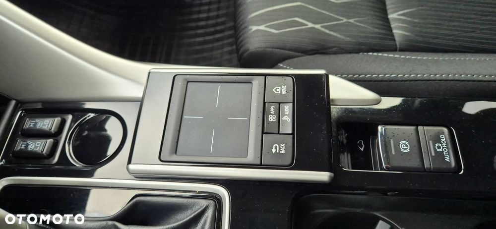Mitsubishi Eclipse Cross - 24
