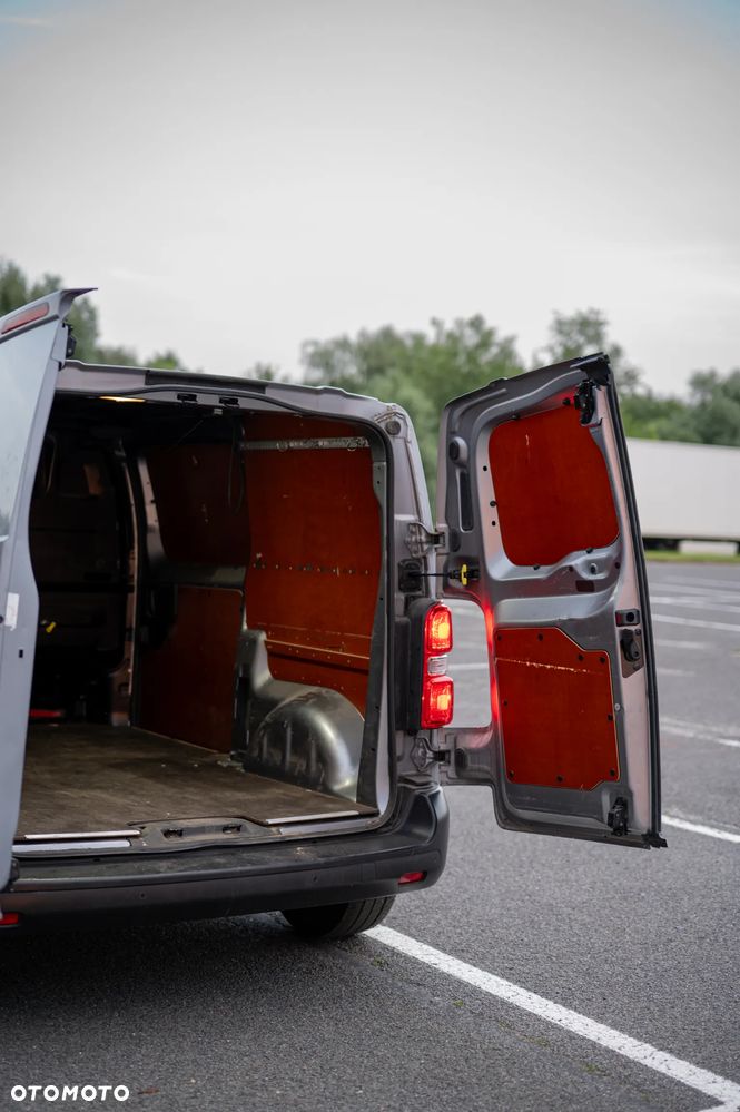 Opel Vivaro - 27
