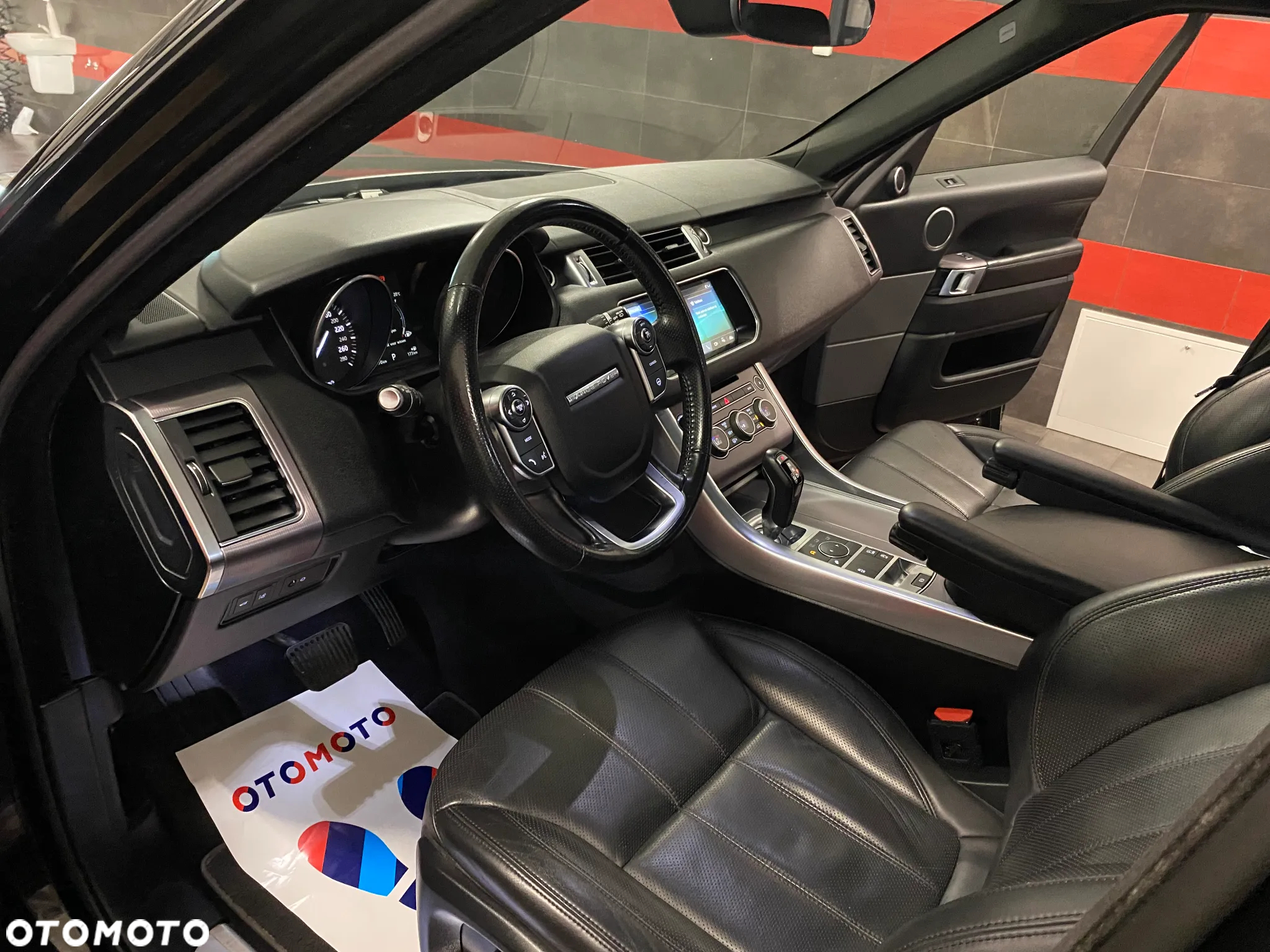 Land Rover Range Rover Sport S 2.0 SD4 SE - 18