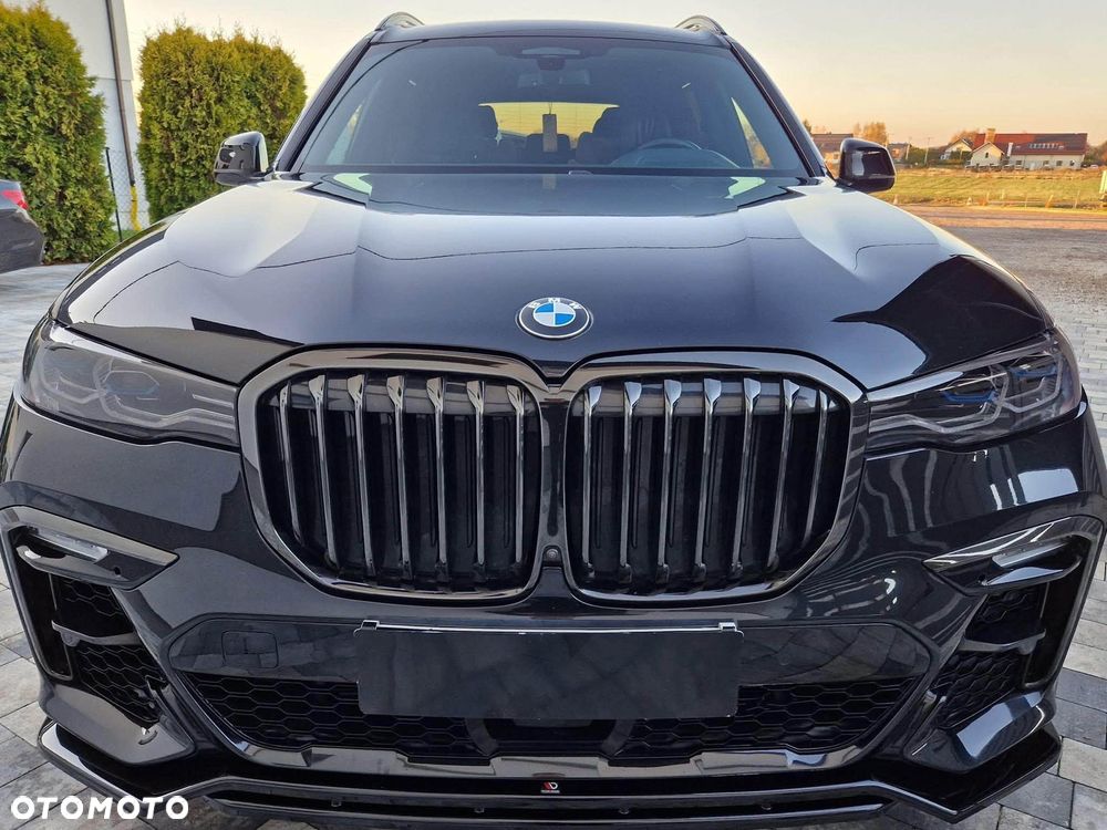 BMW X7 xDrive40d mHEV Individual Edition sport - 11