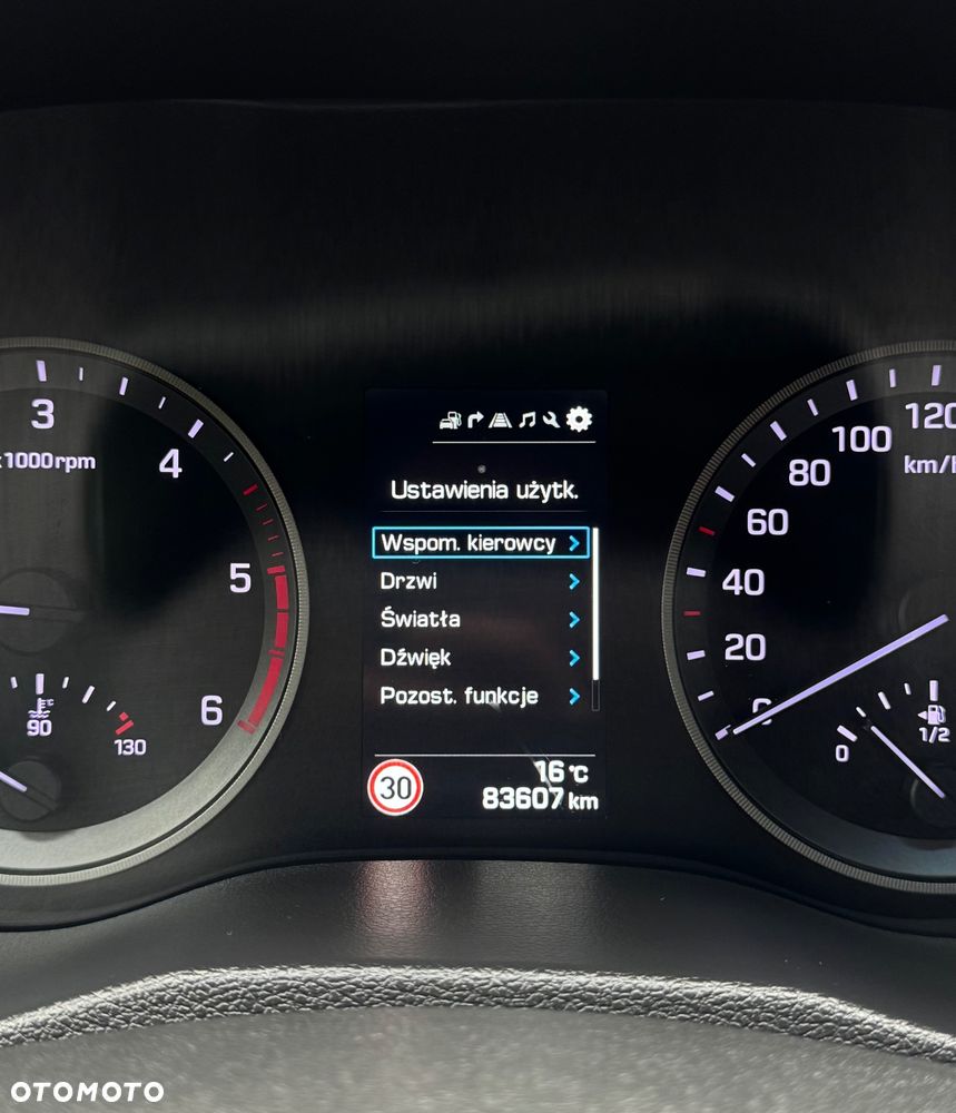 Hyundai Tucson 2.0 CRDI 2WD Style - 29