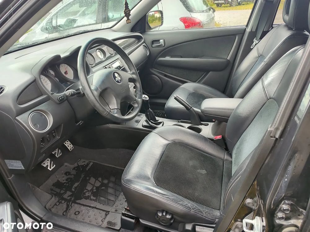 Mitsubishi Outlander 2.0 Turbo - 4
